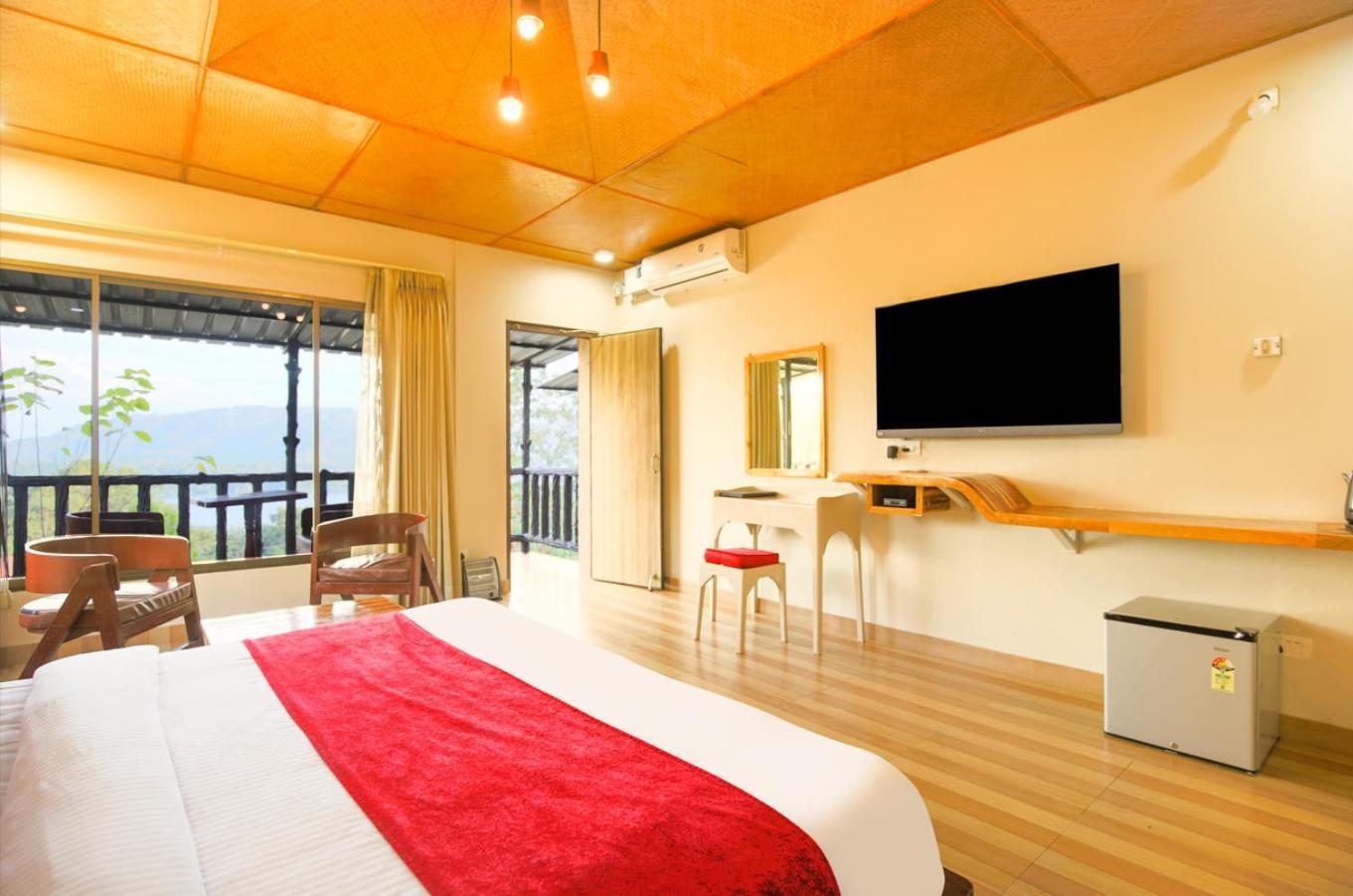 La Nicholas Lake View By Summit Hotels Shillong Exterior foto